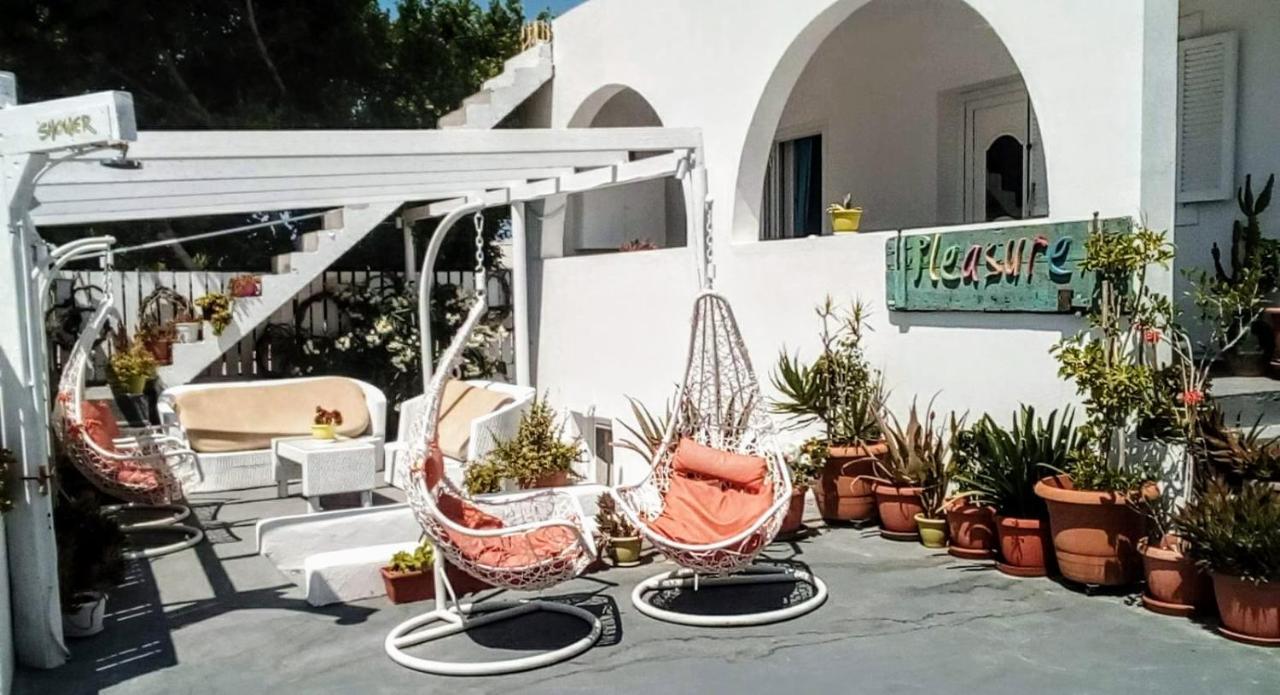 Pleasure Seaside Rooms เปริสซา ภายนอก รูปภาพ