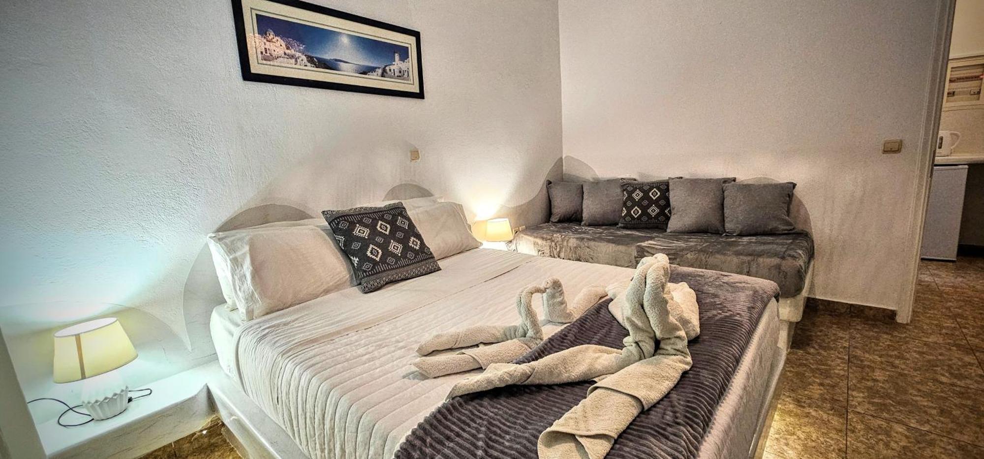 Pleasure Seaside Rooms เปริสซา ภายนอก รูปภาพ