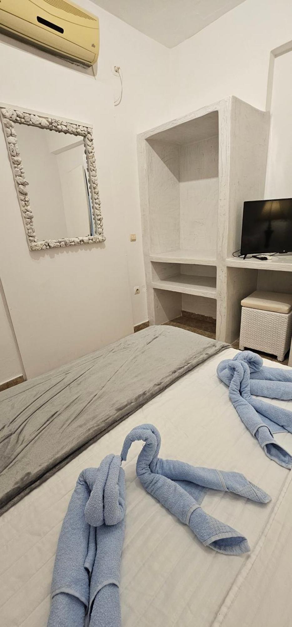 Pleasure Seaside Rooms เปริสซา ภายนอก รูปภาพ