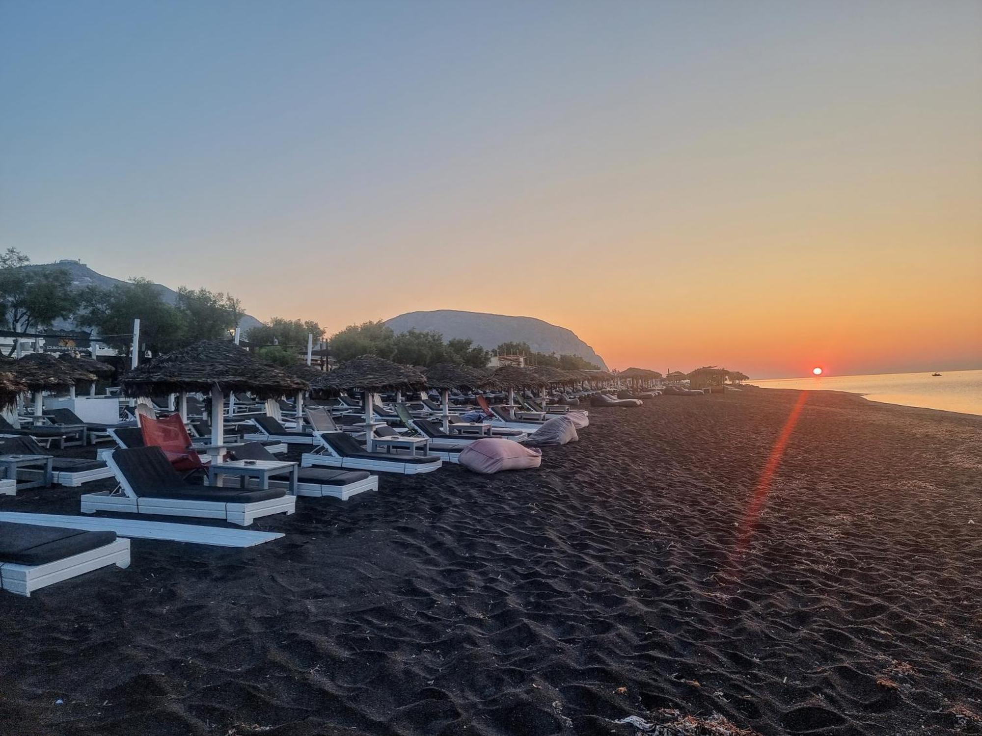 Pleasure Seaside Rooms เปริสซา ภายนอก รูปภาพ