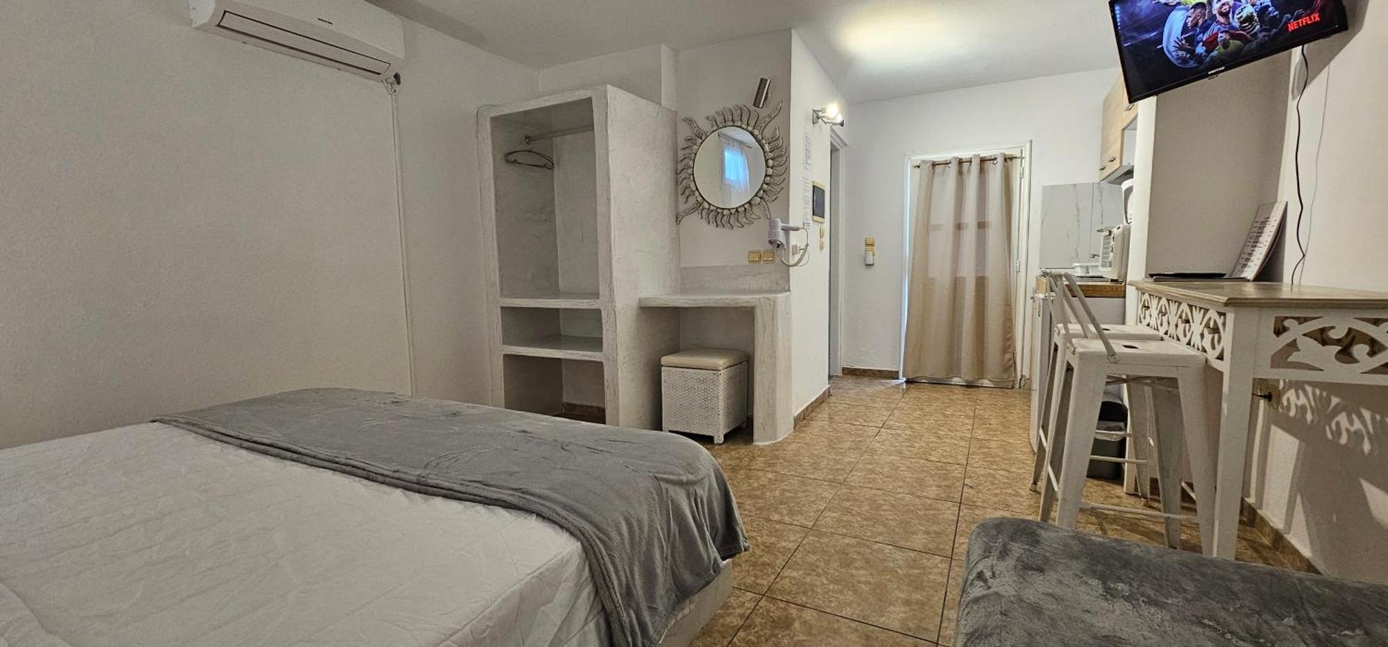 Pleasure Seaside Rooms เปริสซา ภายนอก รูปภาพ