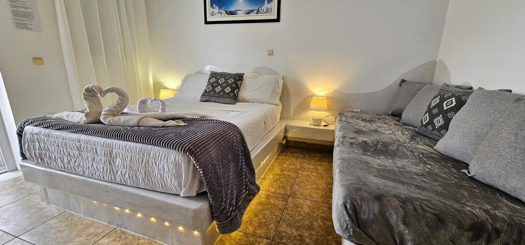 Pleasure Seaside Rooms เปริสซา ภายนอก รูปภาพ