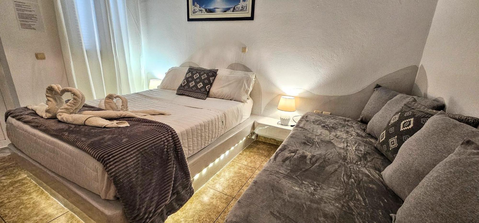 Pleasure Seaside Rooms เปริสซา ภายนอก รูปภาพ